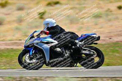 media/Apr-13-2025-TrackXperience (Sun) [[fb1ef998a6]]/Level 2 (Intermediate)/Turn 2 (Session 5)/